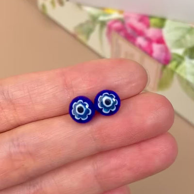Full Bloom Stud Earrings (8mm)