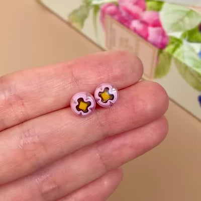 Full Bloom Stud Earrings (8mm)