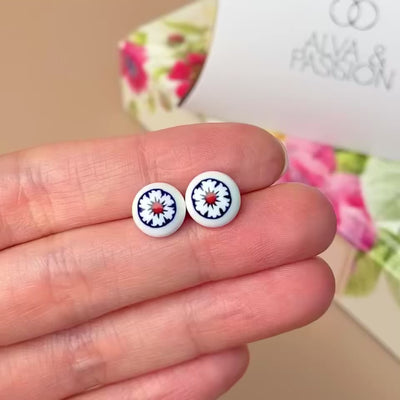 Full Bloom Stud Earrings (8mm)
