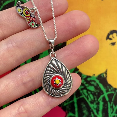 Single Flower Teardrop Necklace