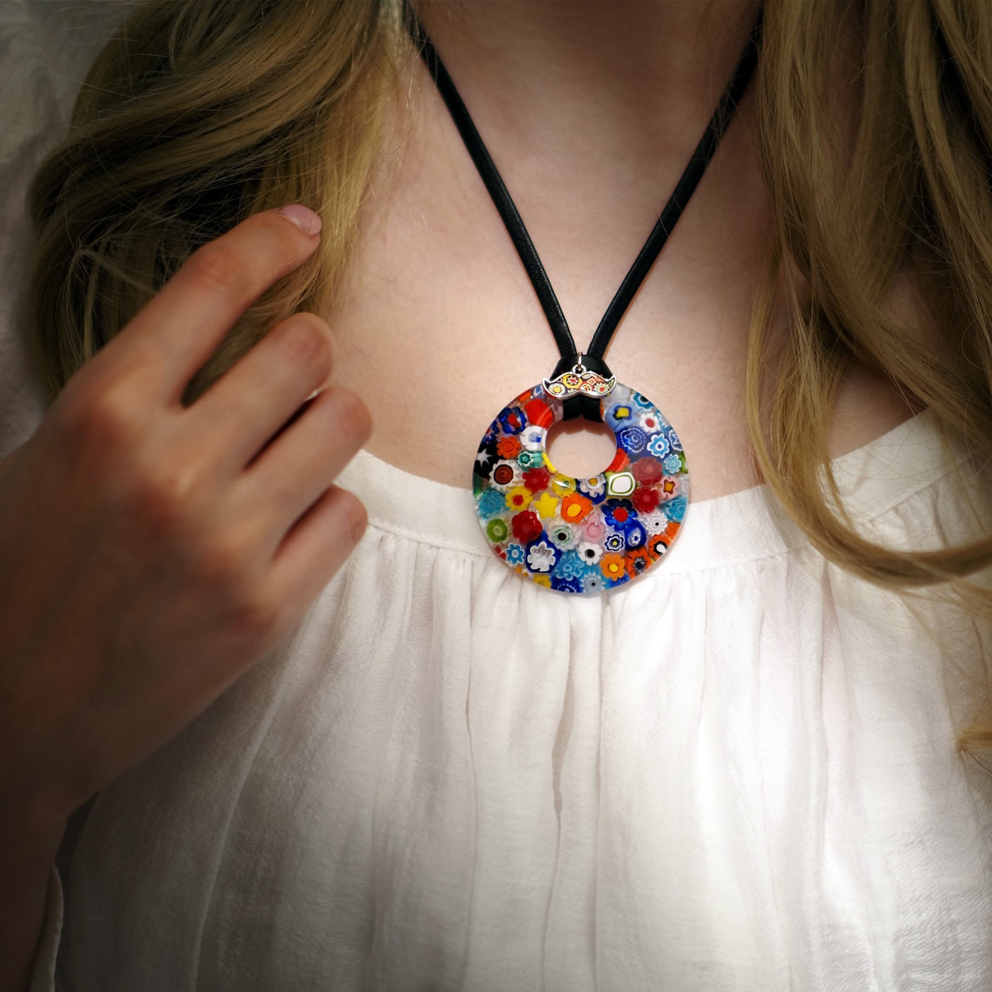 Full Bloom Round Pendant - 20+2 inch - Pendant