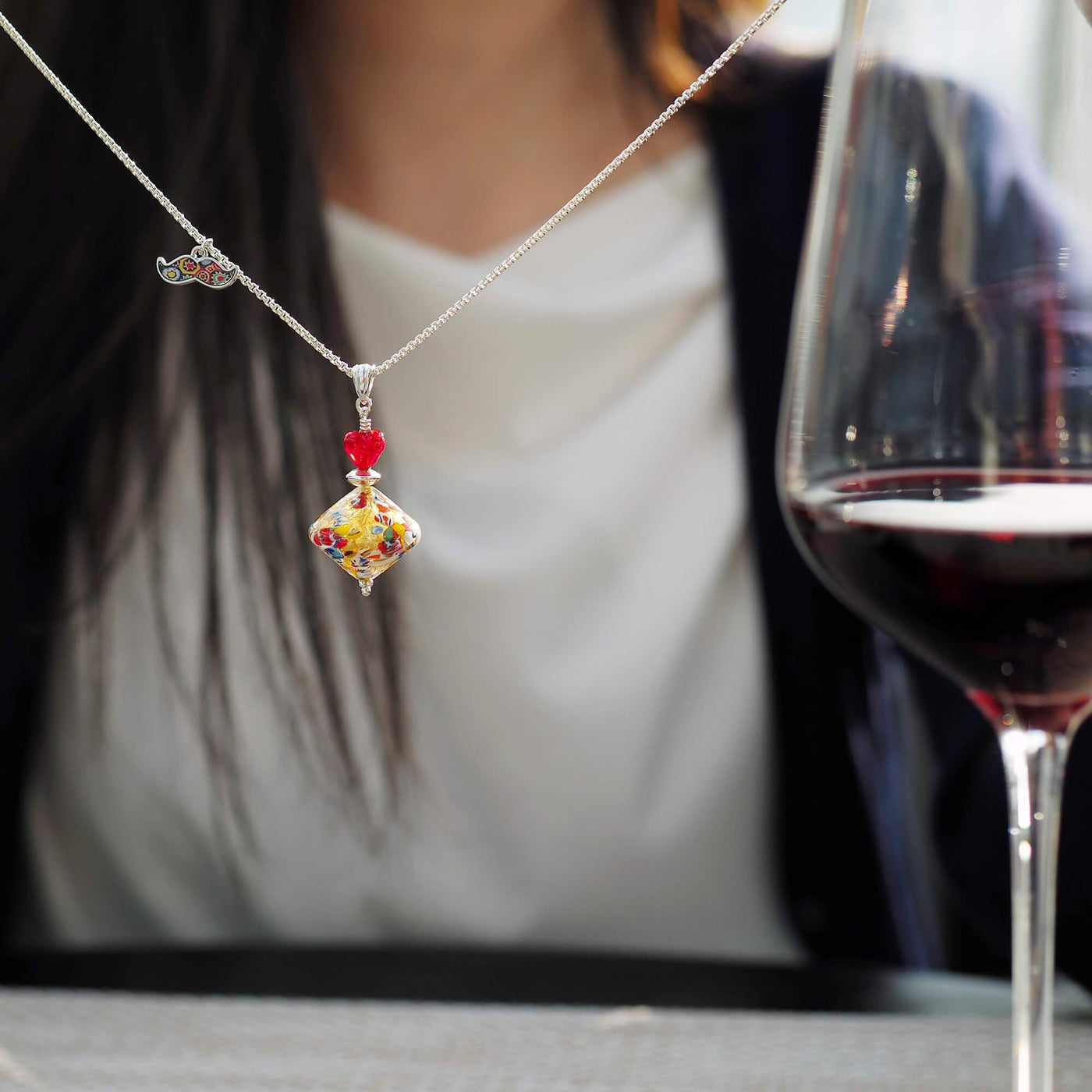 THE KISS | Elegance Pendant Necklace - Gold x Red Heart - Pendant Necklace