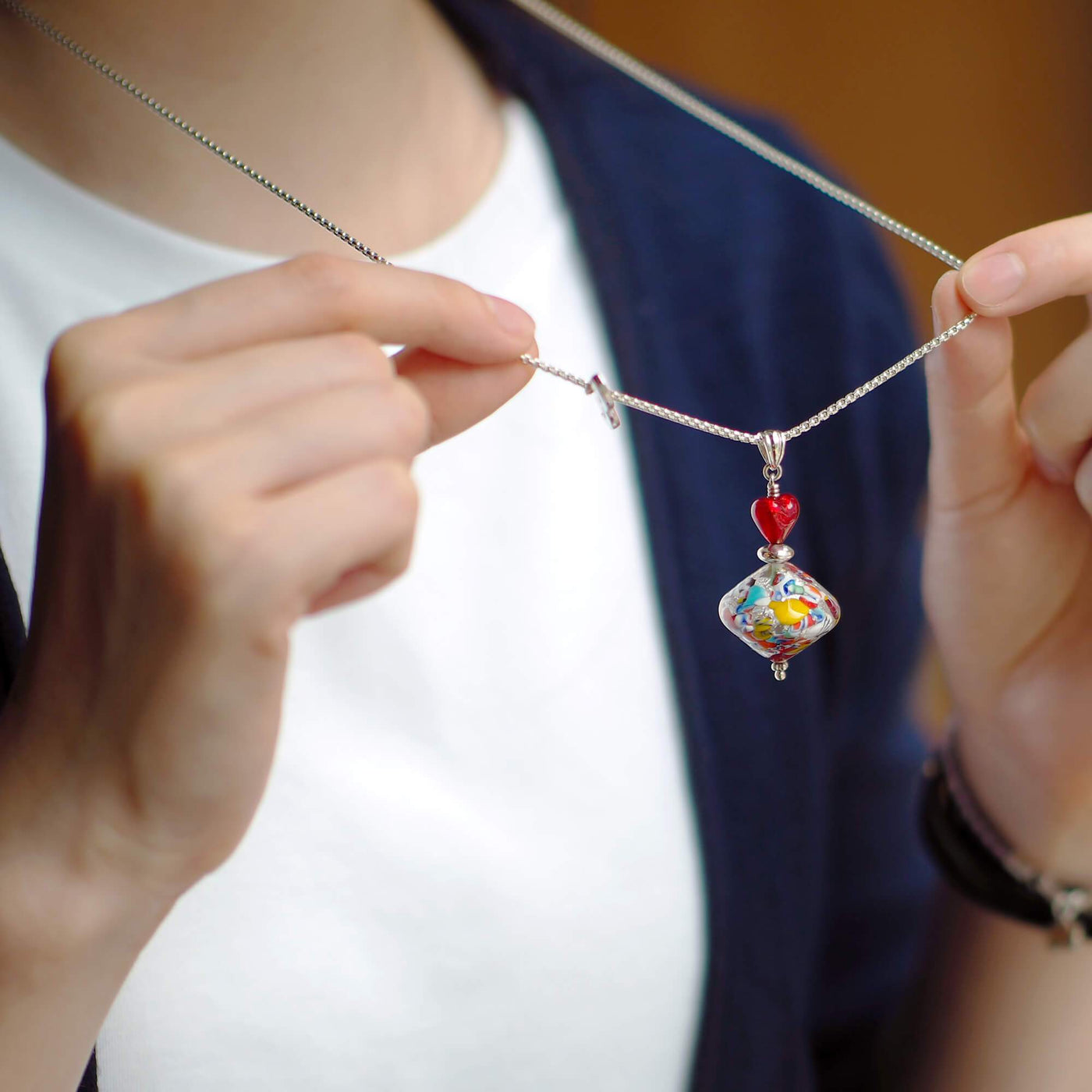 THE KISS | Elegance Pendant Necklace - Silver x Red Heart - Pendant Necklace