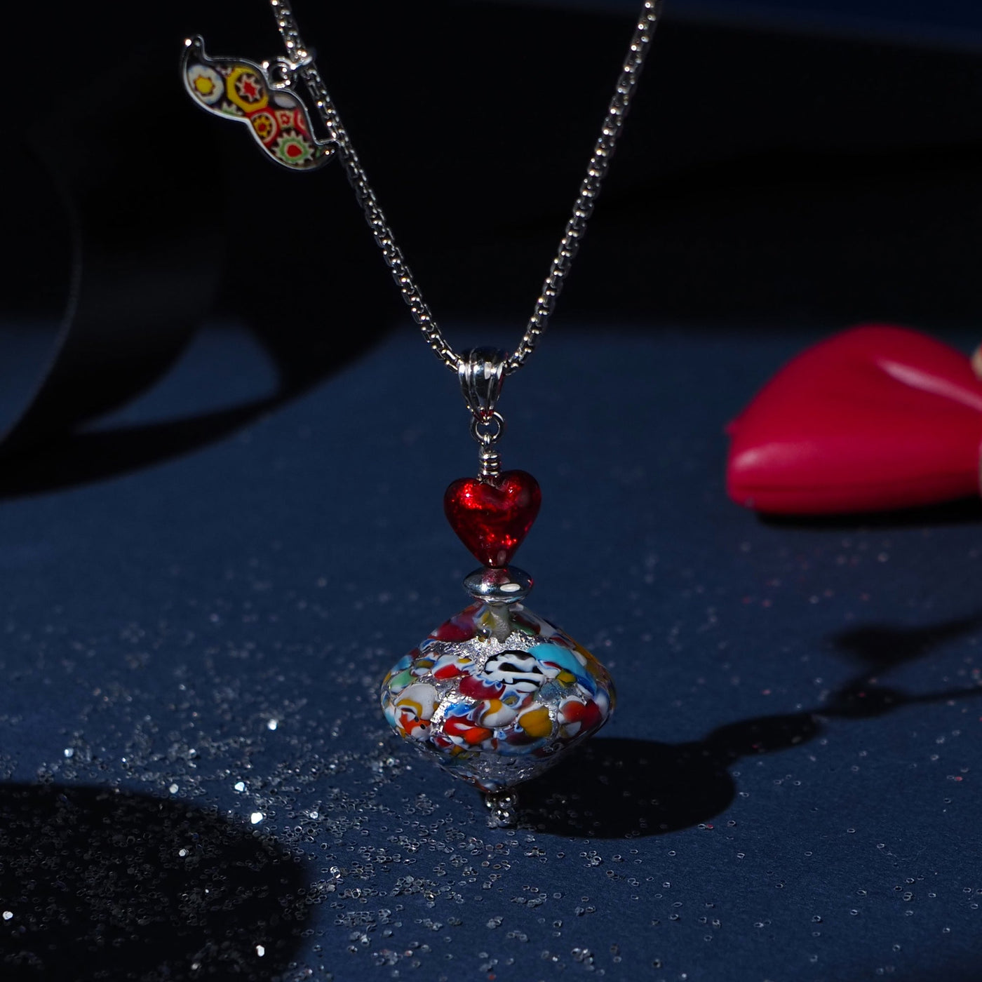 THE KISS | Elegance Silver Necklace - Silver x Red Ball - Pendant Necklace